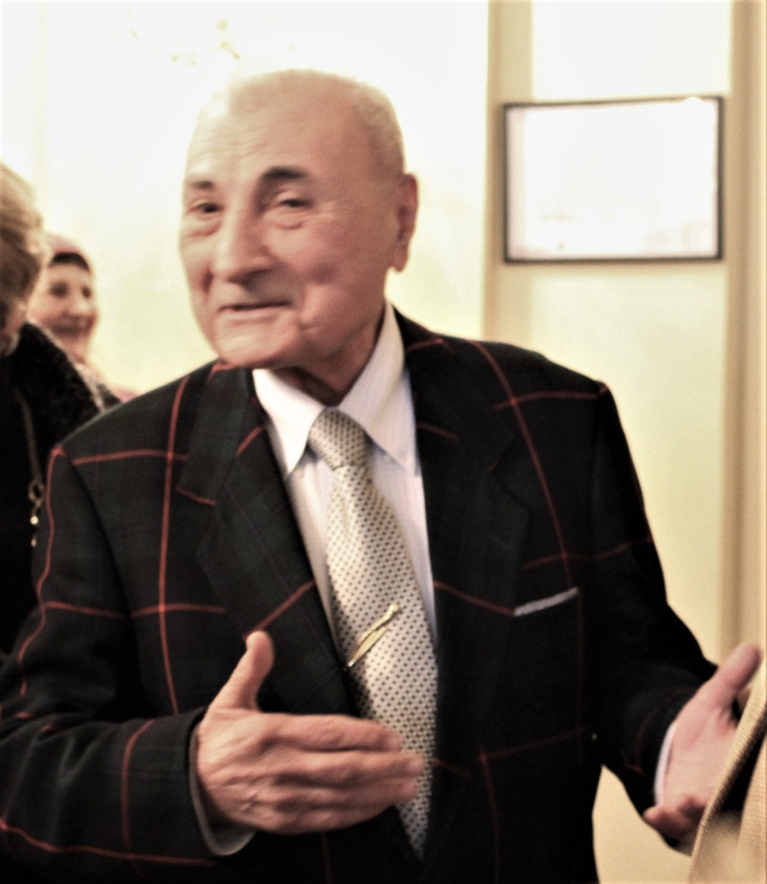 ერნსტ არაქელოვი